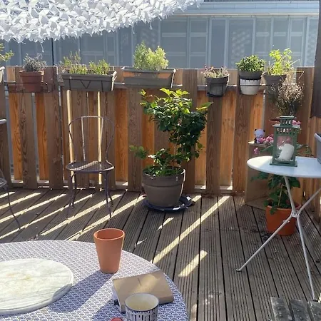 Cozy 3-room Apartment, Central, Terrace